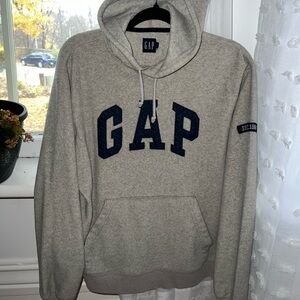 Fleece Gap Hoodie - size S women’s! 🌚